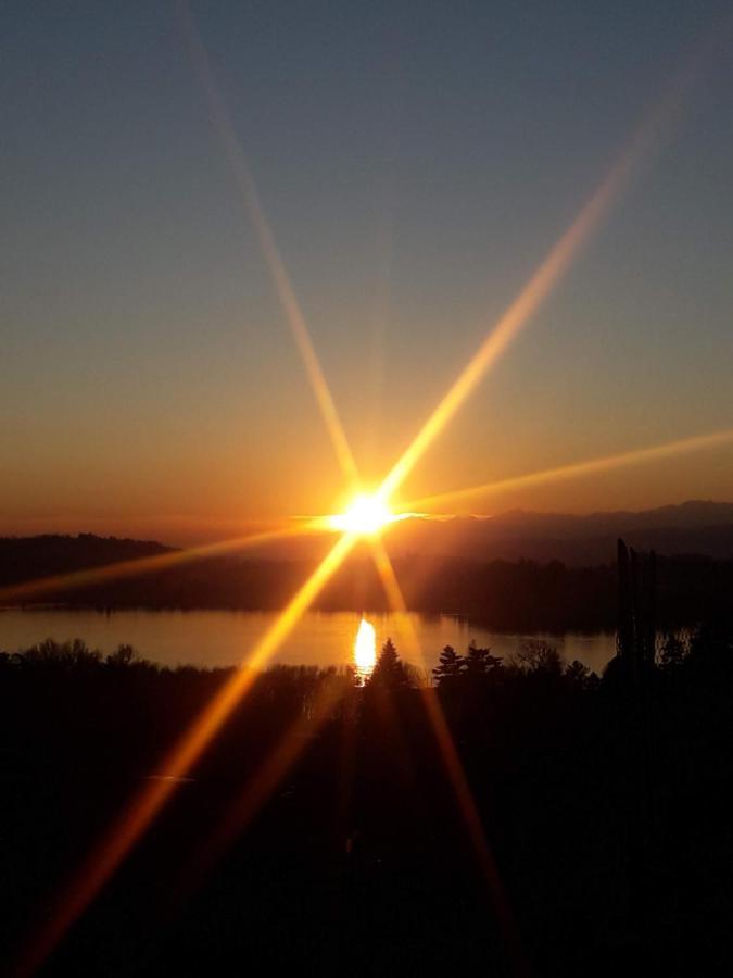 가비라테 Tramonto Al Lago 아파트 외부 사진